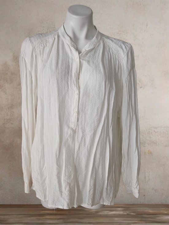 Treasure & Bond Tops - Treasure & Bond Button-Front Long Sleeve Blouse Large